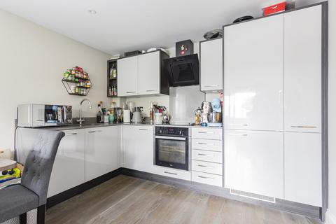 1 bedroom apartment for sale, Kingston Road, Staines-upon-Thames, Surrey, TW18