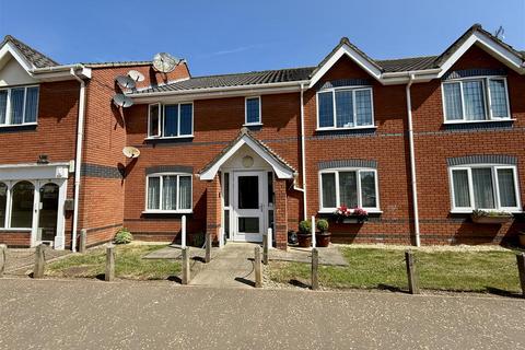 1 bedroom flat for sale, High Street, Stalham NR12