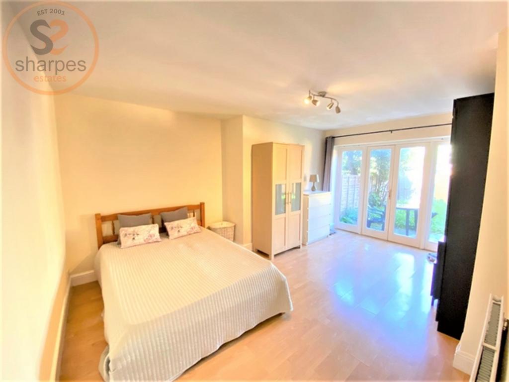 Apartment in Wimbledon - View 5