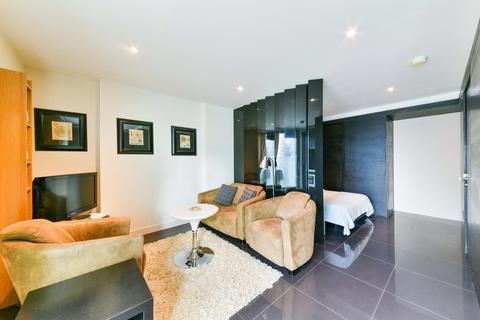 undefined, West Tower, 1 Pan Peninsula Square, Canary Wharf, London, E14