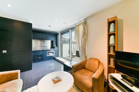 undefined, West Tower, 1 Pan Peninsula Square, Canary Wharf, London, E14