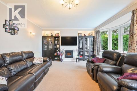 3 bedroom semi-detached house for sale, Kingston Road, Epsom, KT19