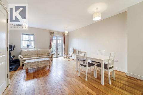 2 Sherbrooke Way, Worcester Park, KT4 8BG