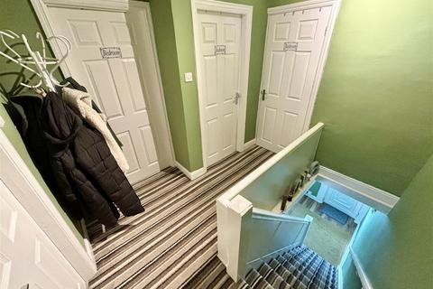 103 Jer Lane, Bradford, BD7 4NW