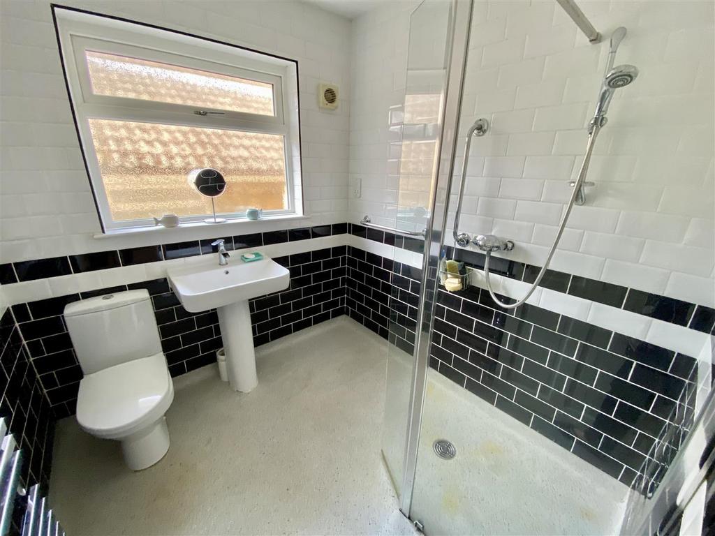 Bramleys Estate Agents - Lady Heton Drive - Mirfie