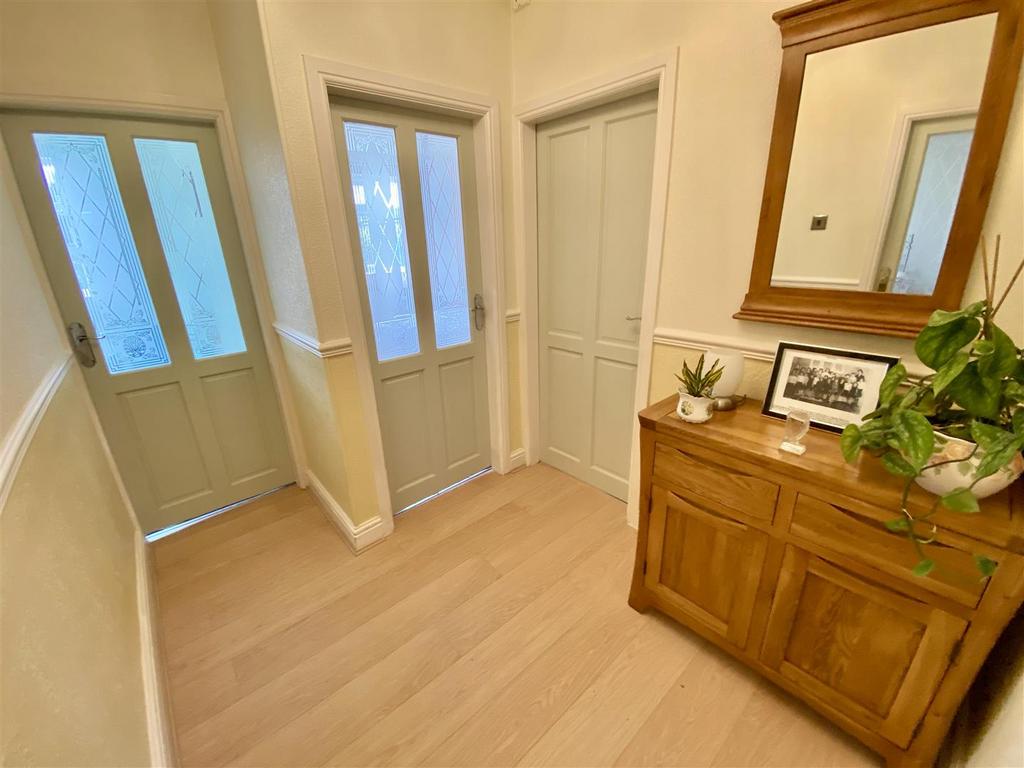 Bramleys Estate Agents - Lady Heton Drive - Mirfie
