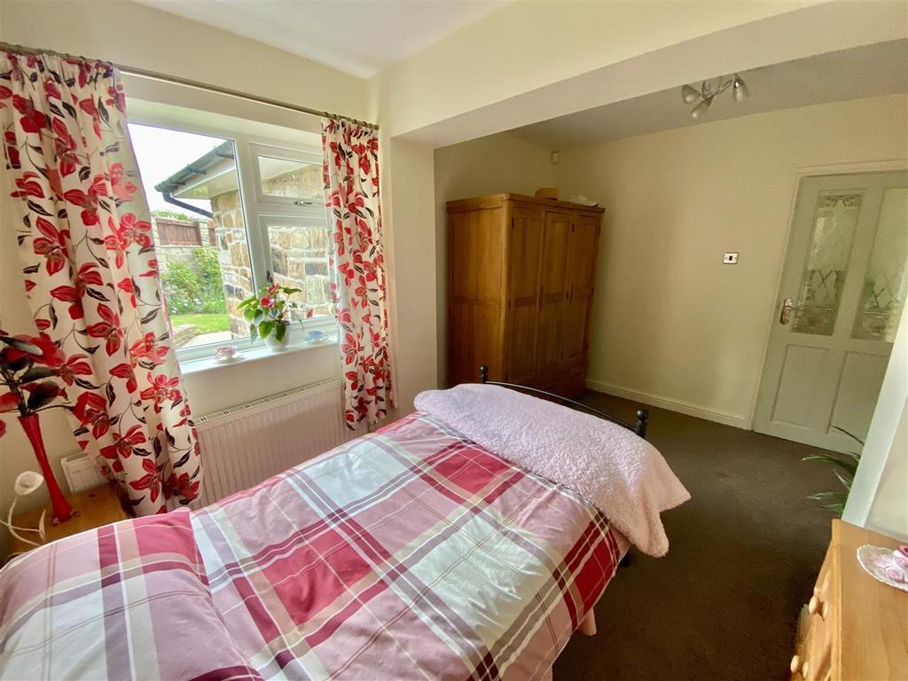 Bramleys Estate Agents - Lady Heton Drive - Mirfie