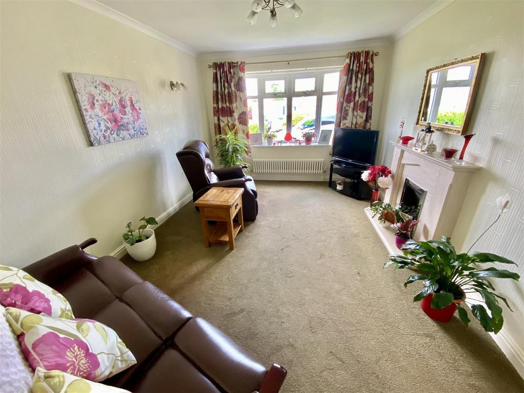 Bramleys Estate Agents - Lady Heton Drive - Mirfie