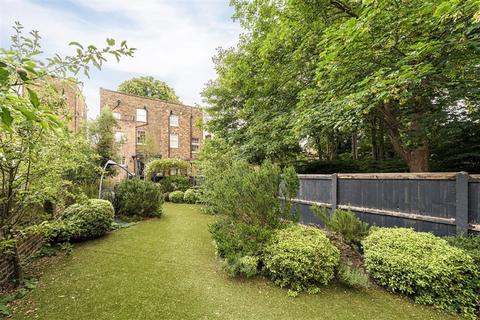 220 Camberwell New Road, London, SE5 0RR