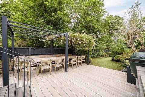 220 Camberwell New Road, London, SE5 0RR