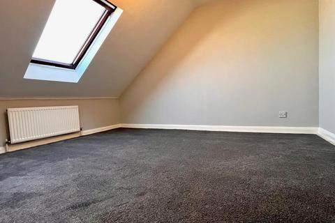 2 bedroom townhouse to rent, Lowther Mews, City Centre