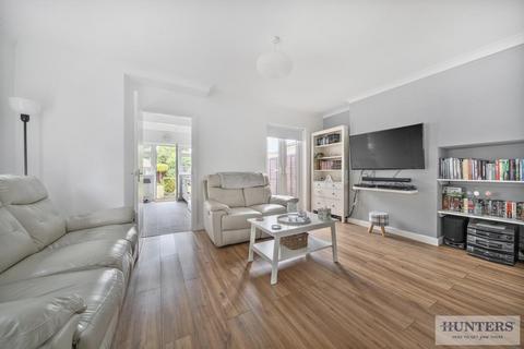 3 bedroom semi-detached house for sale, Alers Road, Bexleyheath, Kent, DA6 8HT