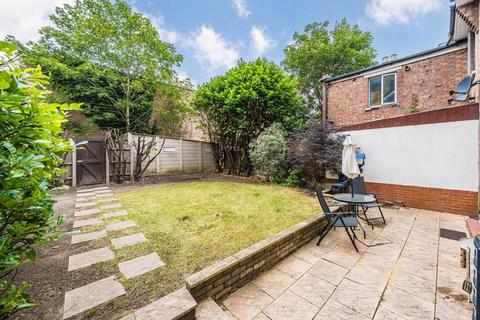 undefined, Balfour Road, Hounslow TW3