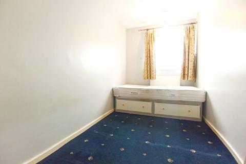 3 bedroom terraced house to rent, Odessa Road, London E7