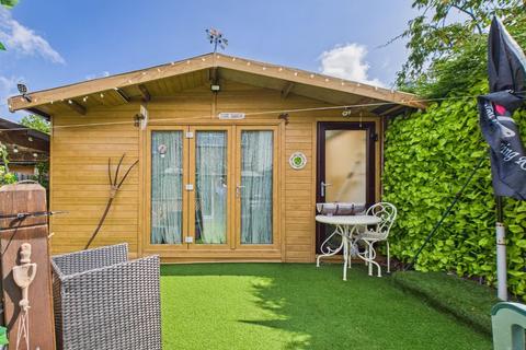3 bedroom semi-detached house for sale, Owlet Road, Shipley, West Yorkshire