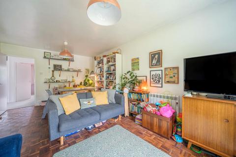 1 bedroom maisonette for sale, Lancaster Road, London