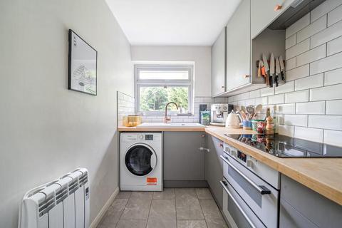 29a Lancaster Road, London, SE25 4BJ
