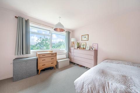 29a Lancaster Road, London, SE25 4BJ