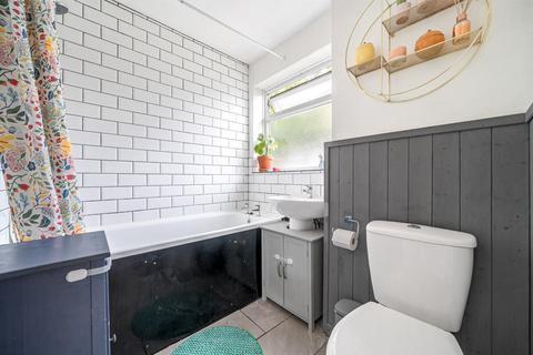 29a Lancaster Road, London, SE25 4BJ