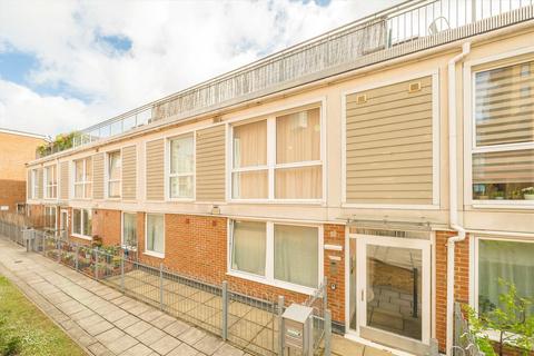 53 Brownell Place, Hanwell, London, W7 3AZ
