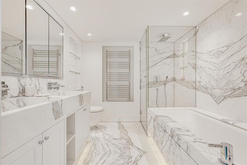 Ensuite Bathroom
