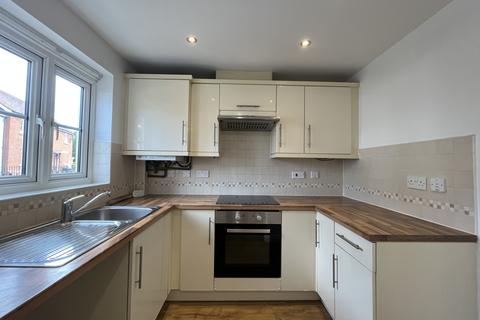2 bedroom terraced house to rent, Holst Avenue, CM8