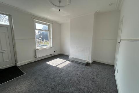 2 bedroom terraced house to rent, Parrott Street, Tong Street, Bradford, West Yorkshire, BD4