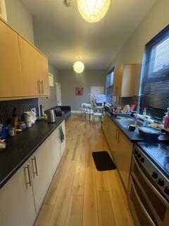2 bedroom end of terrace house to rent, King Richard Street, Coventry CV2