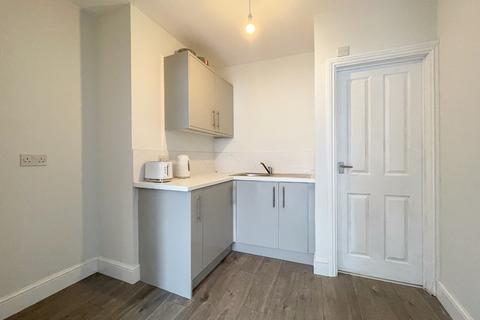 5 bedroom terraced house for sale, Milton Road, Gravesend, Kent, DA12