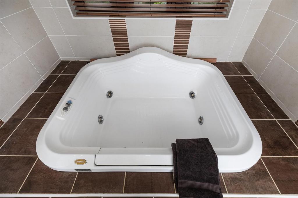 Bramleys Estate Agents - Hoults Lane - Greetland (