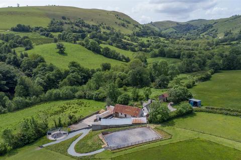 4 bedroom equestrian property for sale, Pen-Y-Garnedd, Llanrhaeadr Ym Mochnant