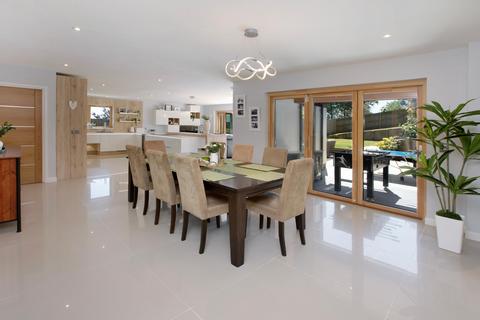 5 bedroom detached house for sale, Lucombe Gardens, Park Lane, Exeter, Devon, EX4.