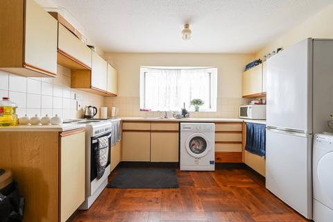 1 bedroom flat to rent, Bracken Close,, Beckton, London, E6