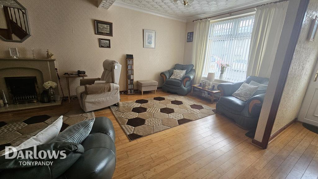 Meridy Rd Maerdy Road, Maerdy, Ferndale CF43 2 bed end of terrace house - £100,000