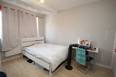 3 bedroom flat to rent, Hemsworth Court, Hobbs Place Estate, Hoxton, N1