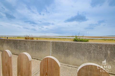 4 Eastern Promenade, Point Clear Bay, Clacton-on-sea, CO16 8LG