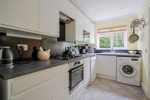 undefined, Scotts Mews, Ascot