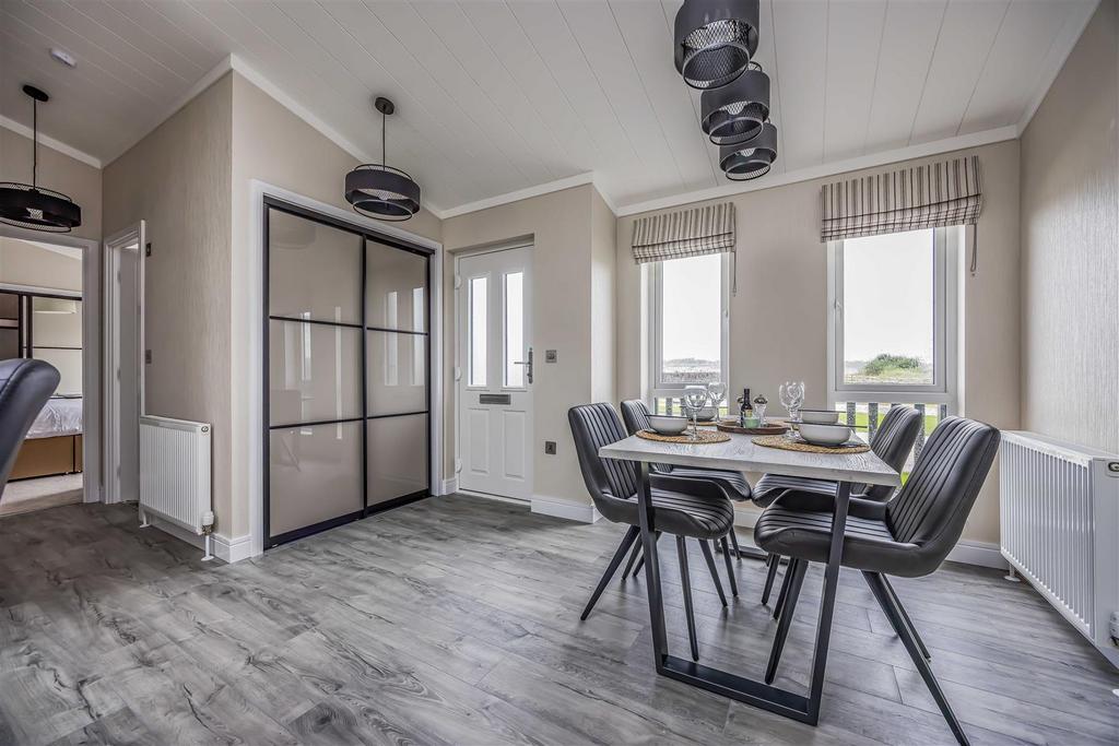 Plot 17 Littlehampton Marina-Small-Portico Marketin
