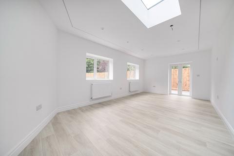 undefined, Bucknalls Close, Watford, Hertfordshire
