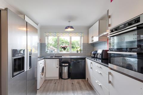 42 Caxton Close, Hartley, Longfield, DA3 7DL