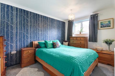 42 Caxton Close, Hartley, Longfield, DA3 7DL