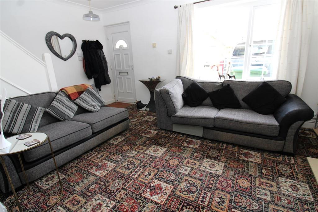 Lounge 2.JPG