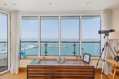 undefined, Cowes, Isle of Wight