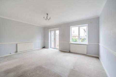 undefined, Stonebanks, Walton-On-Thames, Surrey, KT12