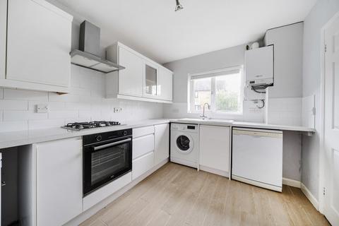 undefined, Stonebanks, Walton-On-Thames, Surrey, KT12