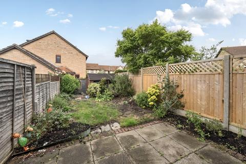 undefined, Stonebanks, Walton-On-Thames, Surrey, KT12