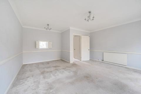 undefined, Stonebanks, Walton-On-Thames, Surrey, KT12