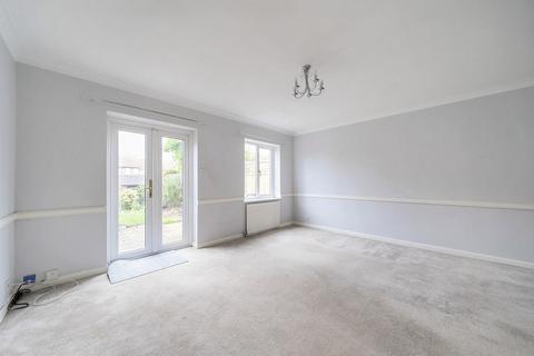 3 bedroom terraced house for sale, Stonebanks, Walton-On-Thames, Surrey, KT12