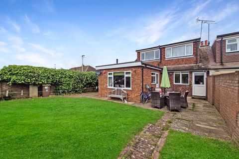 4 bedroom bungalow for sale, Cloisters Road, Luton, Bedfordshire, LU4 0NJ