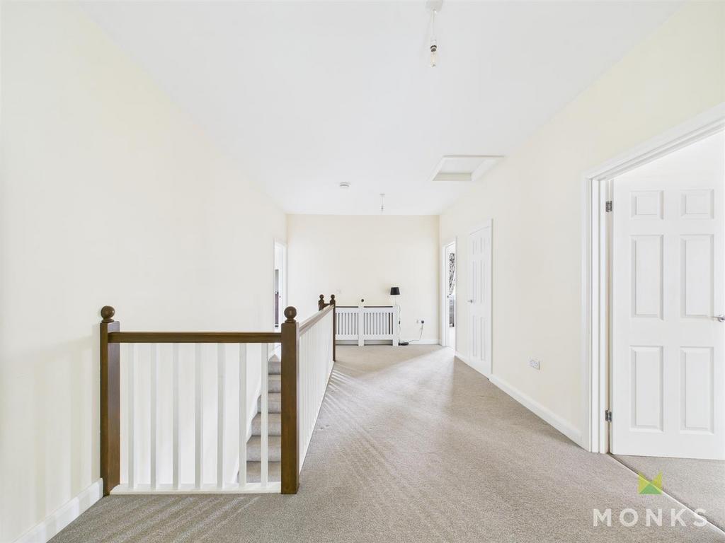 CAM01520 G0-PR0211-STILL019.jpg